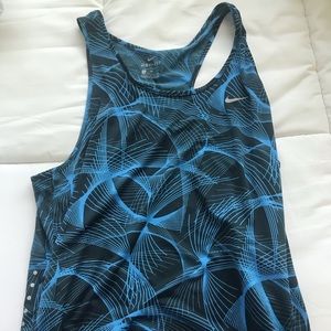 Nike workout tank